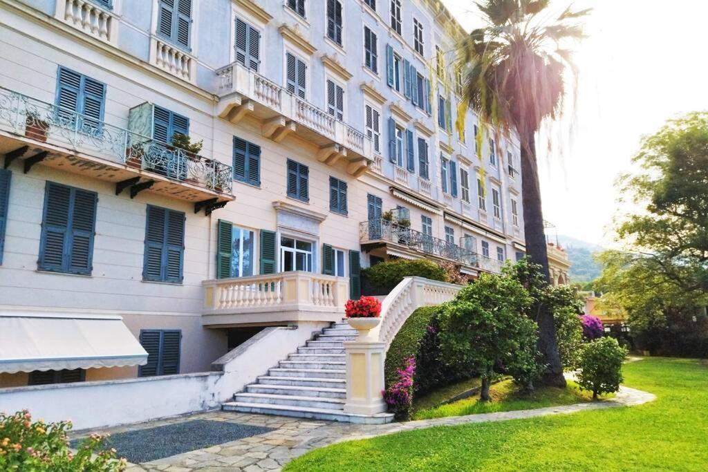 Casaviva - Beautiful Bilo With Shared Pool In Genova Nervi Lejlighed Eksteriør billede